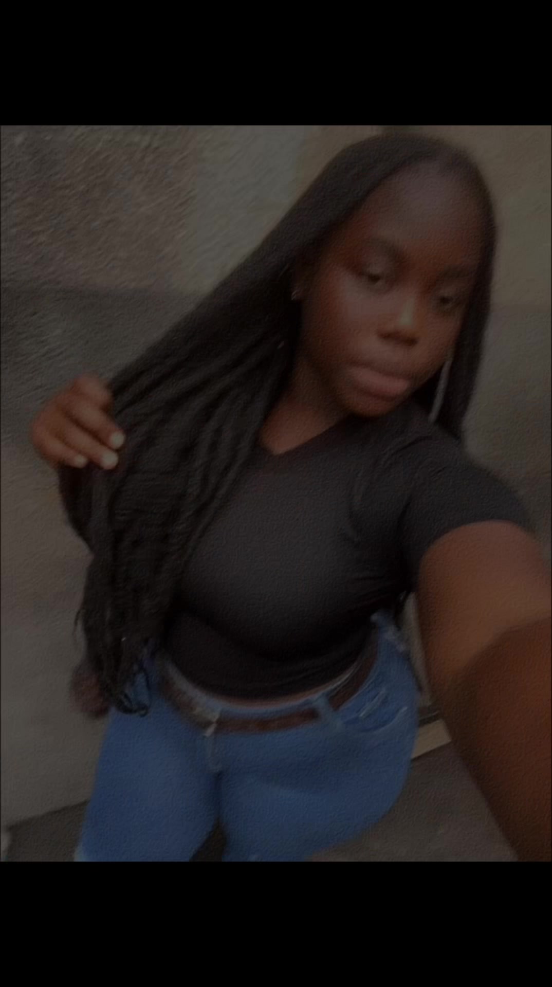 @APOUTSHOU🤍