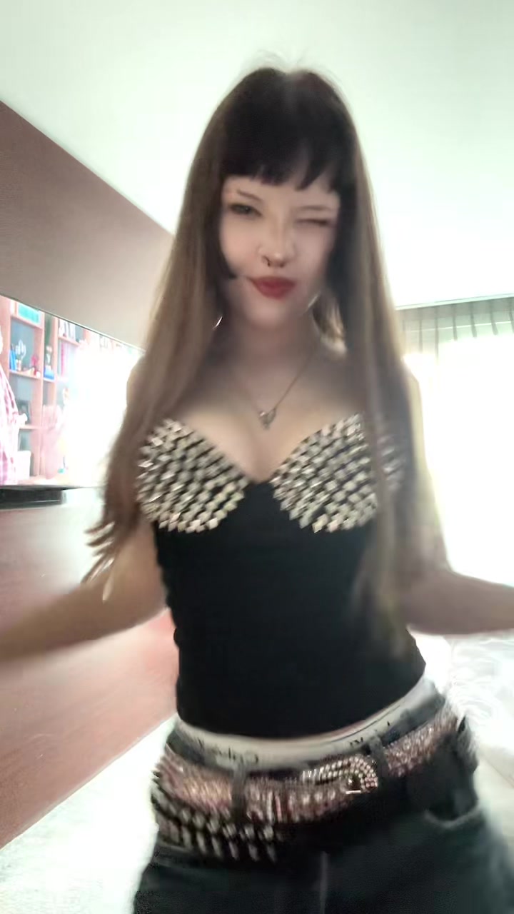 @тгк: 𝐒𝐨𝐧𝐲𝐊𝐨𝐦