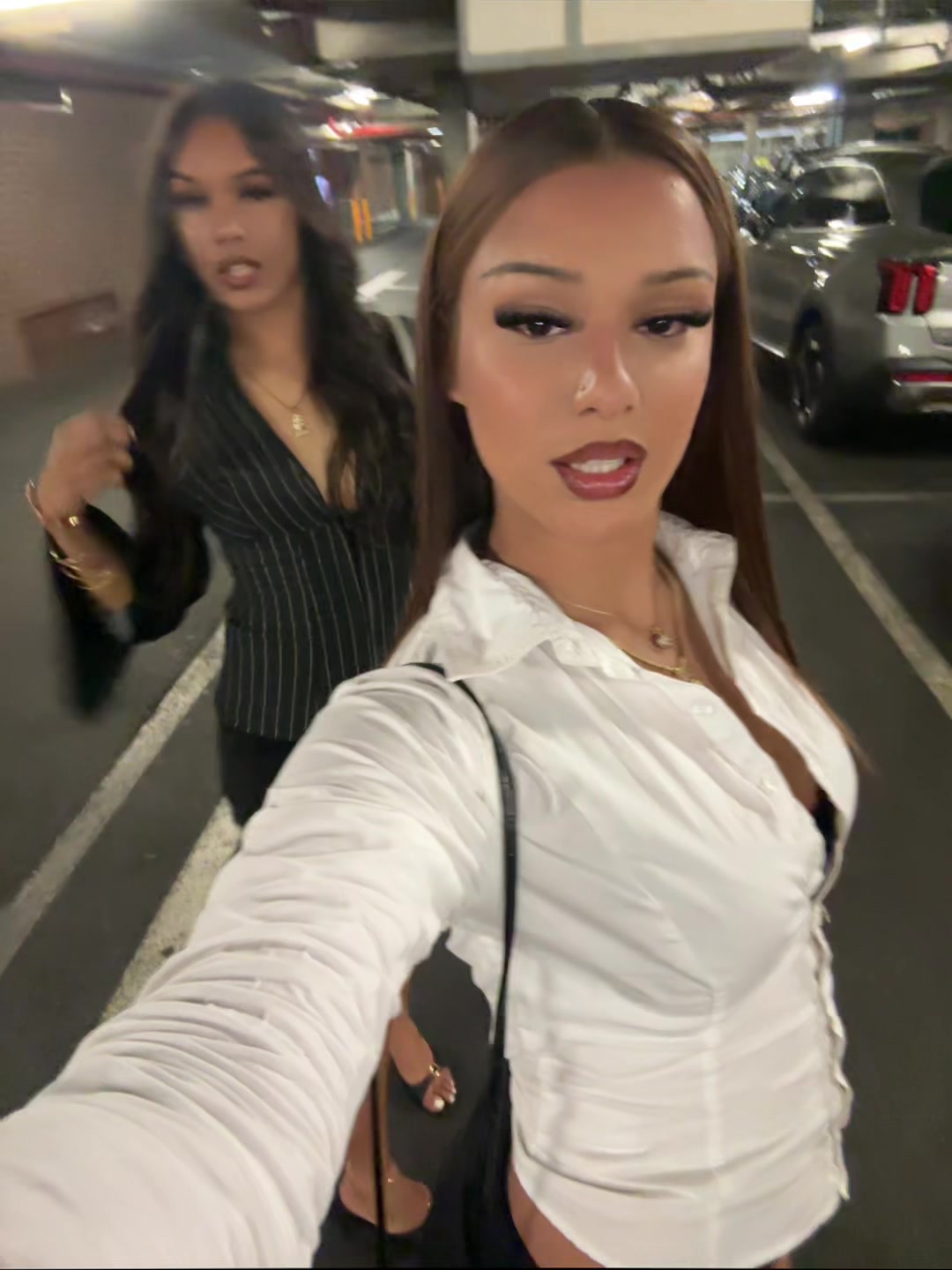 @Maybe_.alexaa
