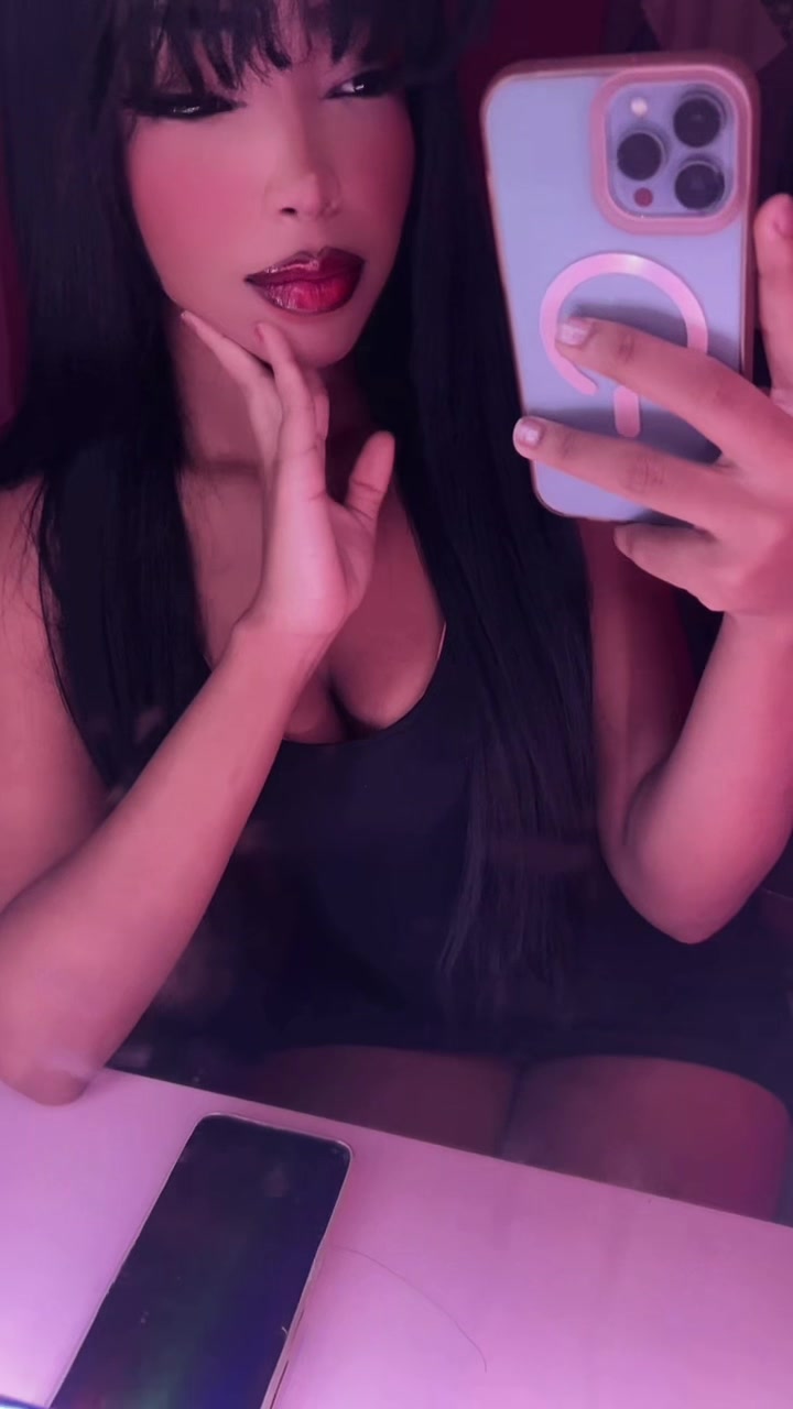 @Esther Castillo 🦇