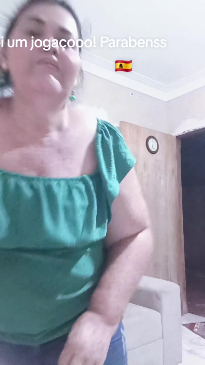 @Cl&aacute;udia Regina Pires da Silva