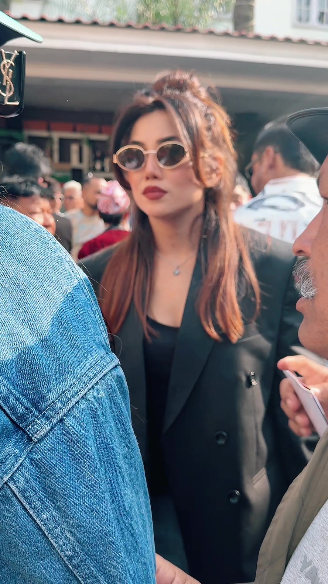 @Asmita🇳🇵jureliofficial