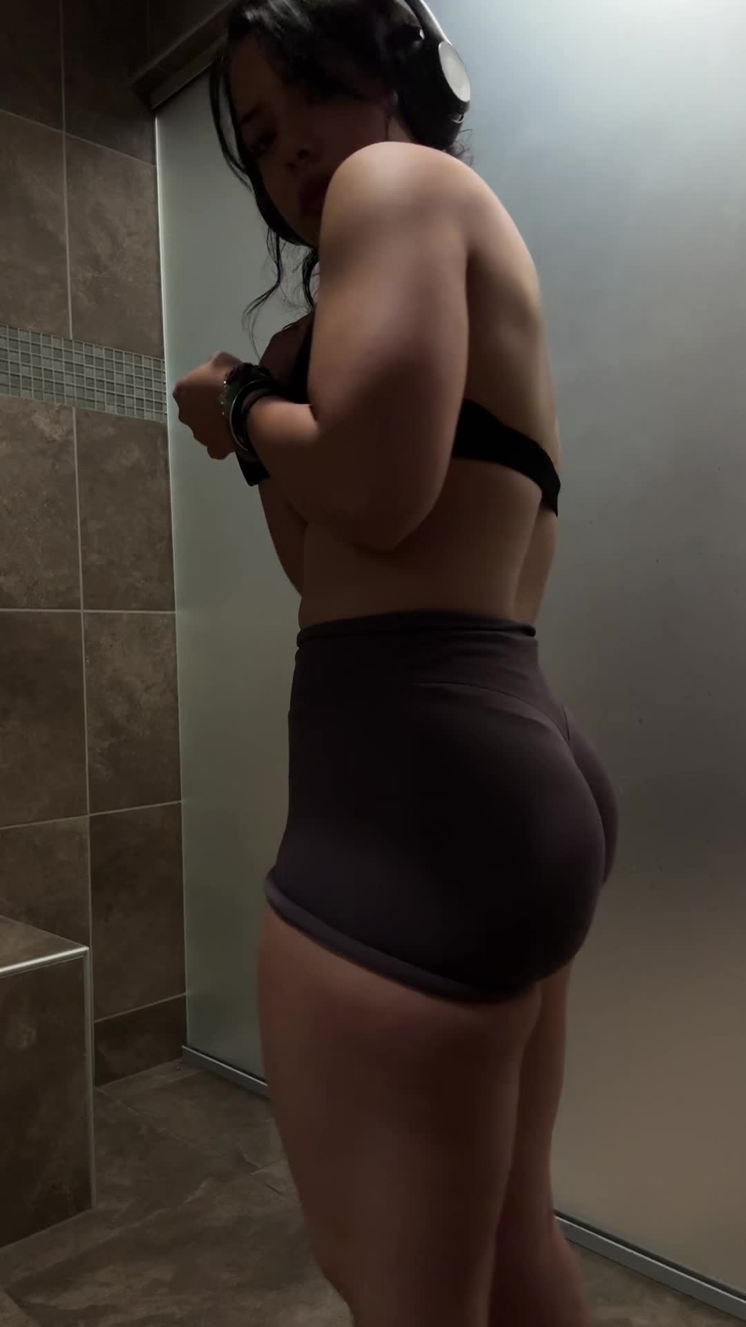 @anstarglrl