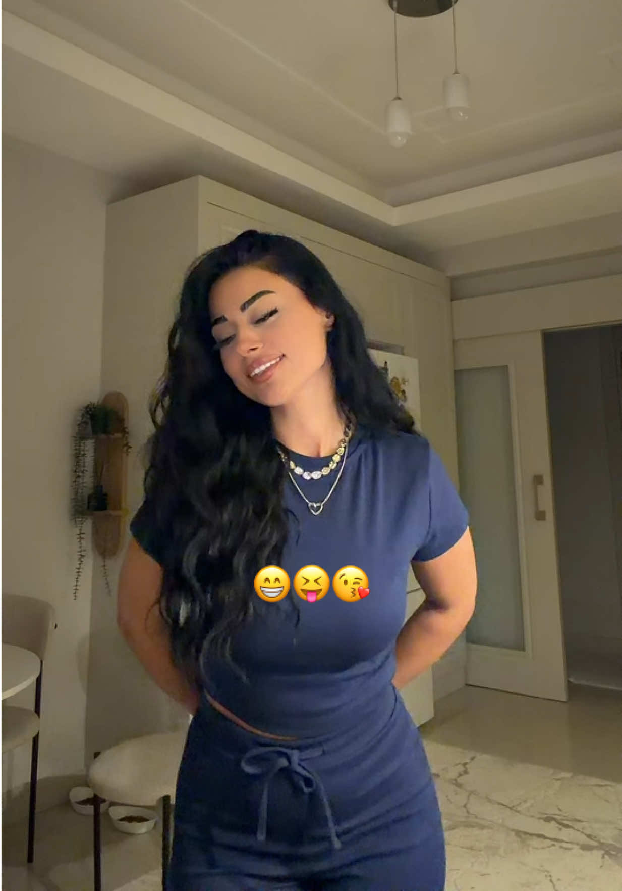 @arzuukalkaan