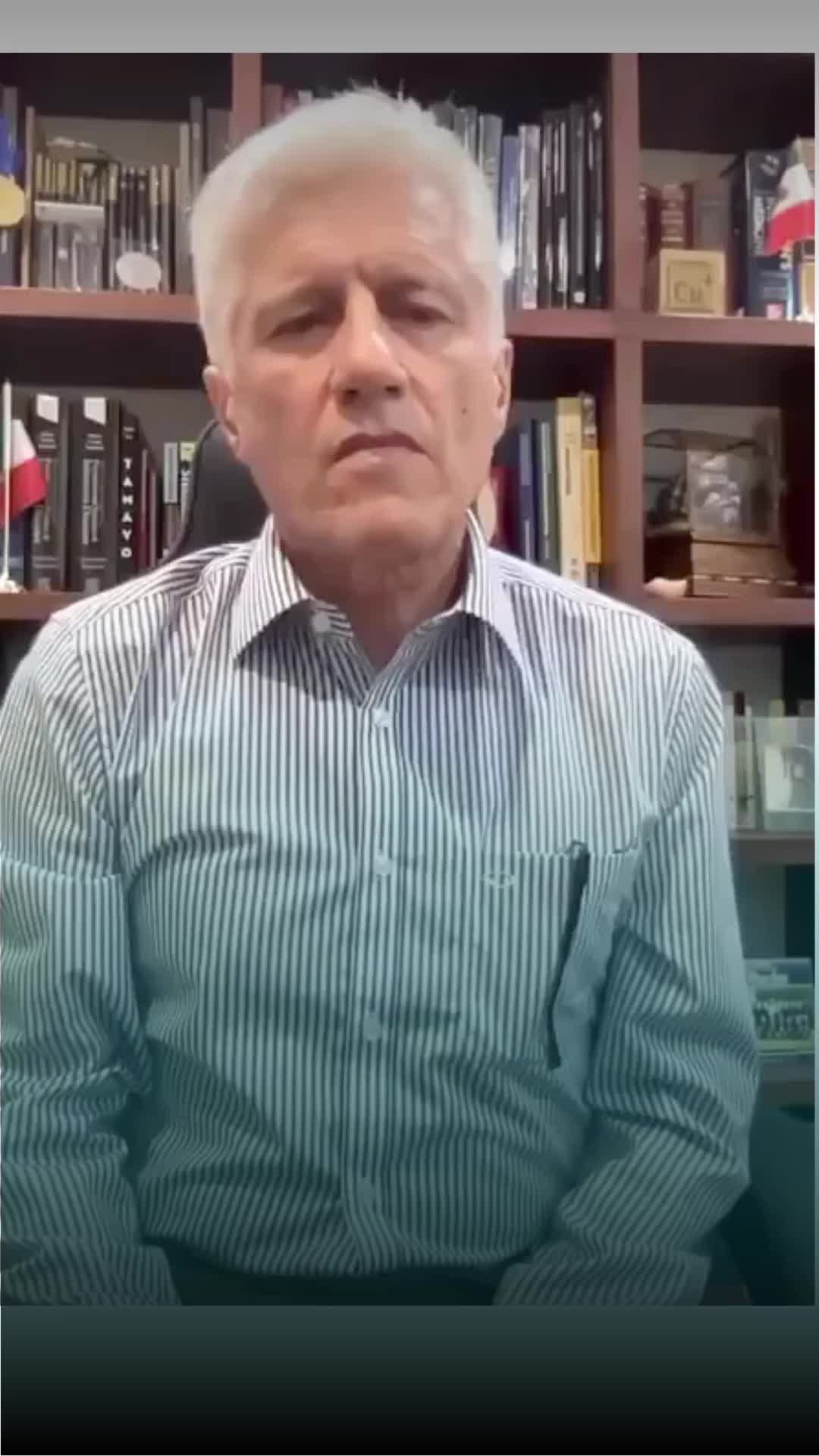@Entre líneas