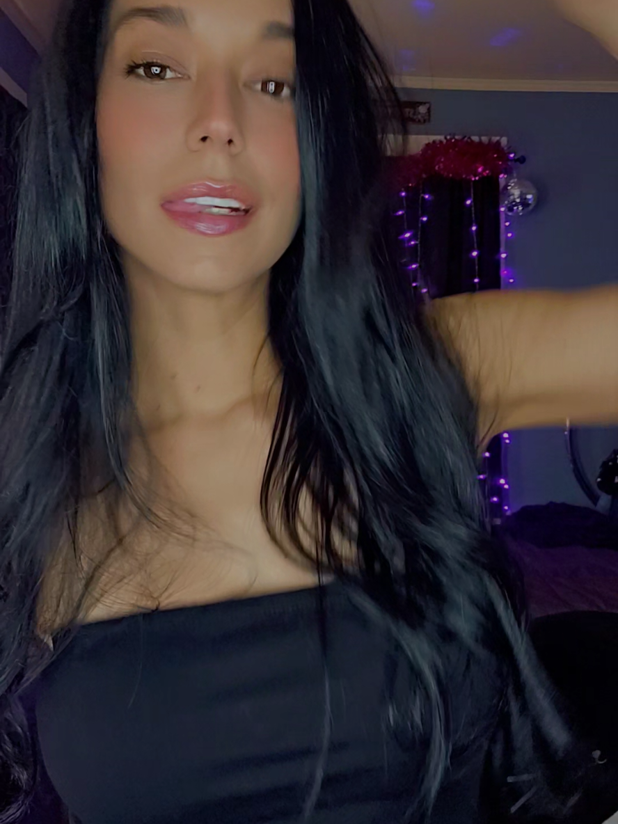 @Nikole