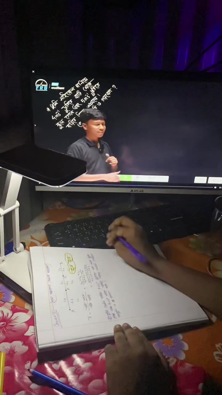 @đArtistic_Tithi đđ¨
