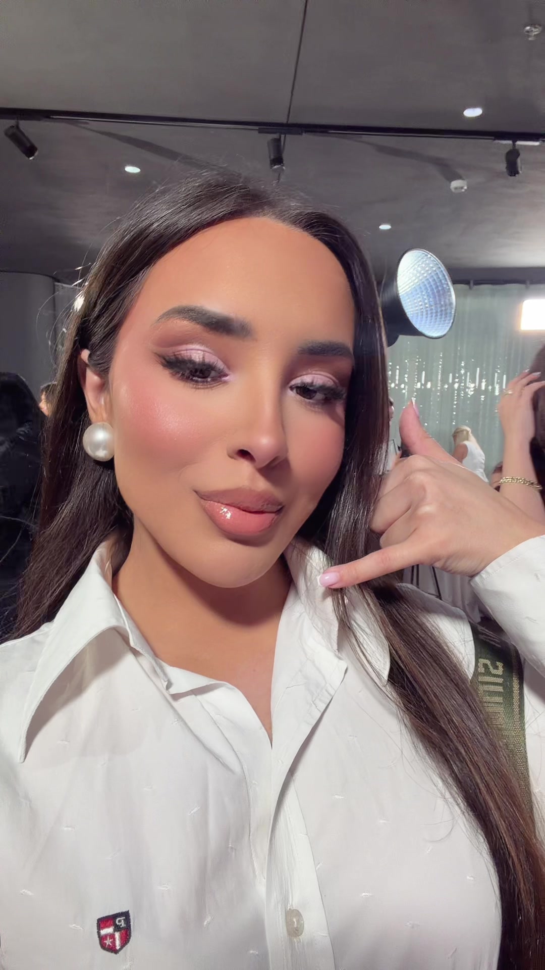 @EIXHI