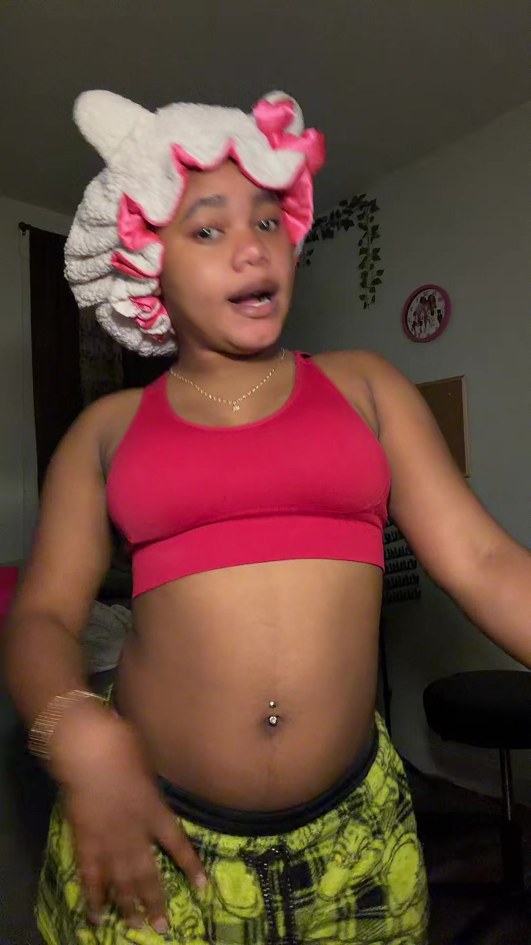 @𝒩𝒾𝒶