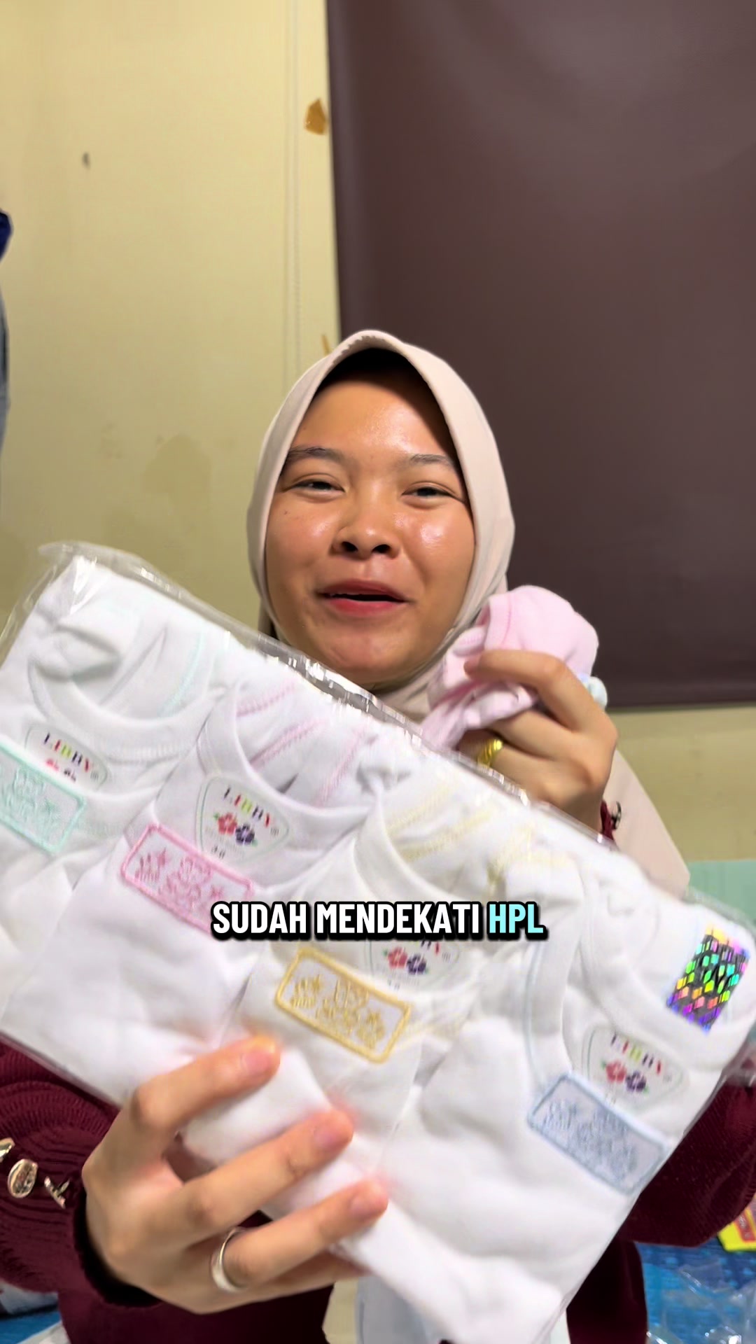 @Lia alam17 | Mom & Baby