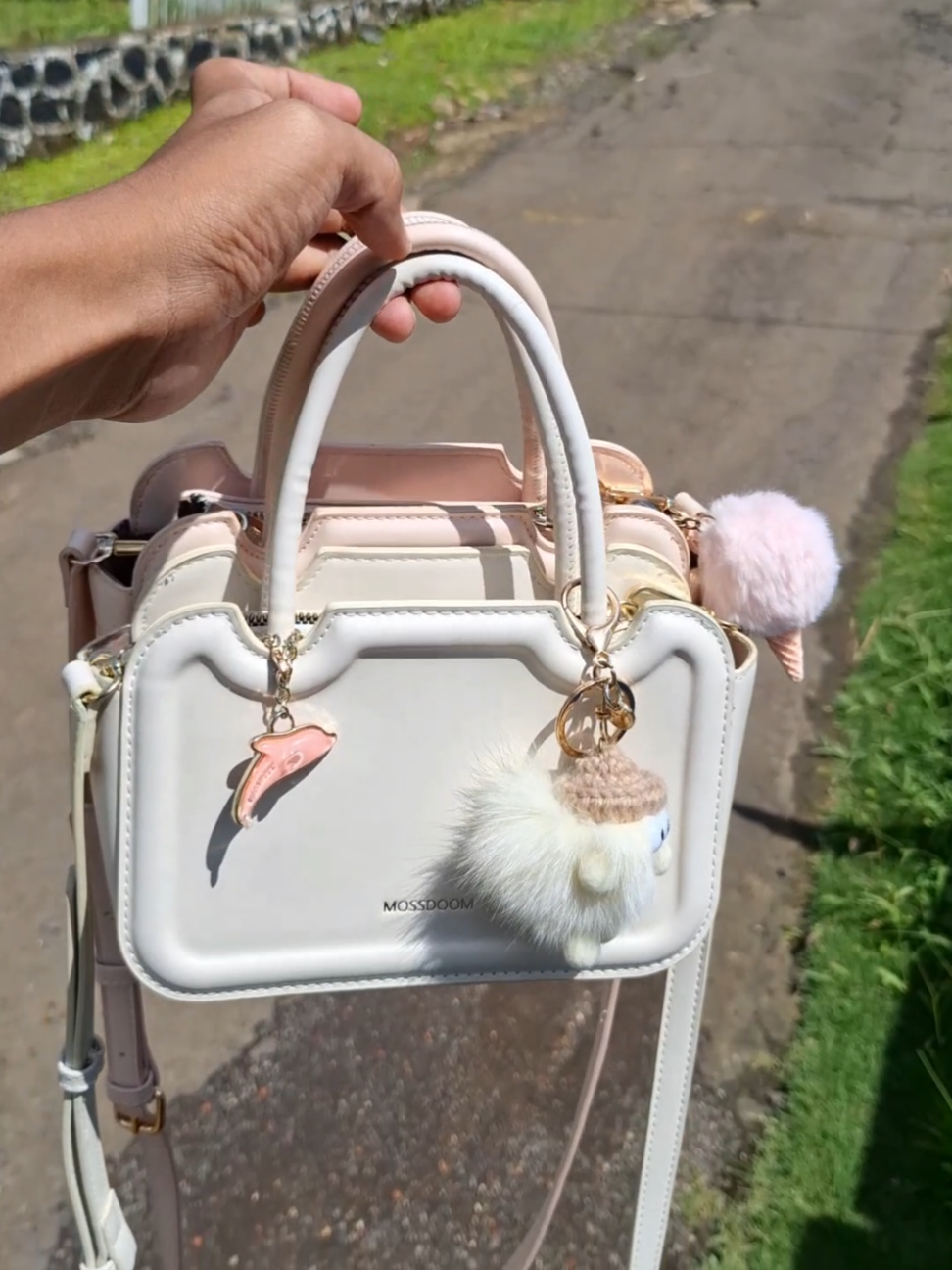 @Viora Bag
