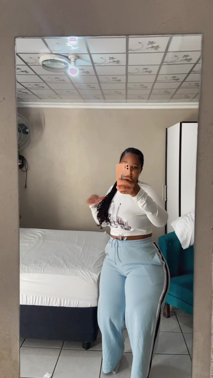 @nelisa