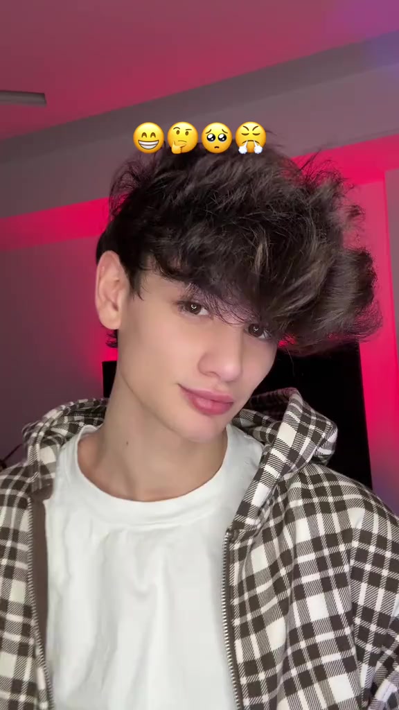 @EliasTwink001