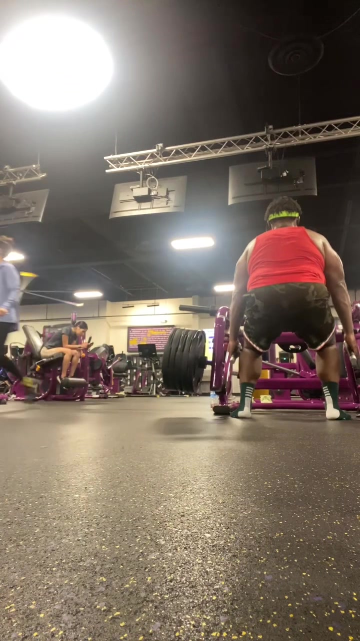 @gymwithbeezy
