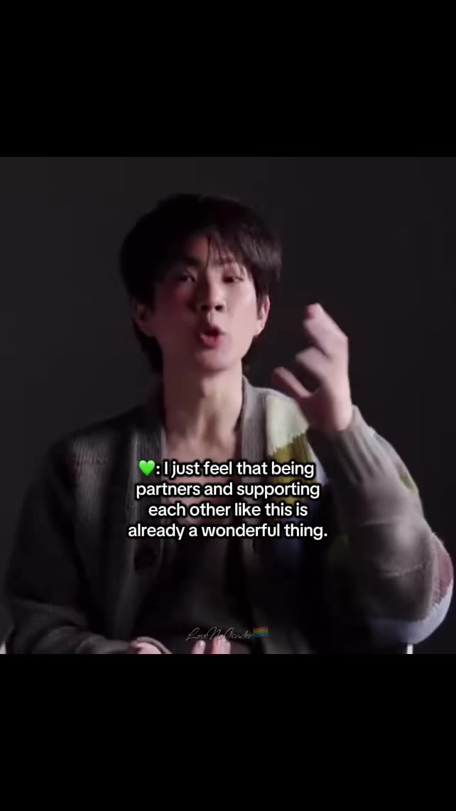 @Lovenogender🏳️&zwj;🌈