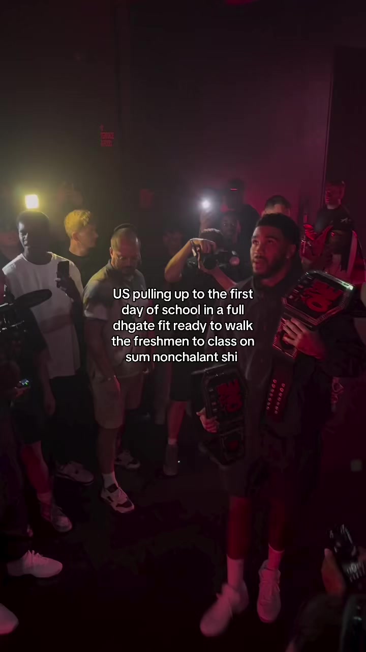 @YWR🎭