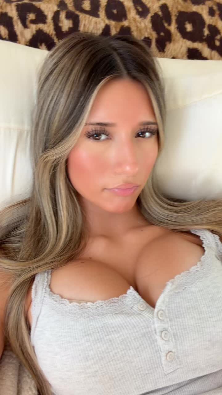 @𝐬𝐚𝐯𝐚𝐧𝐚𝐡 ❀