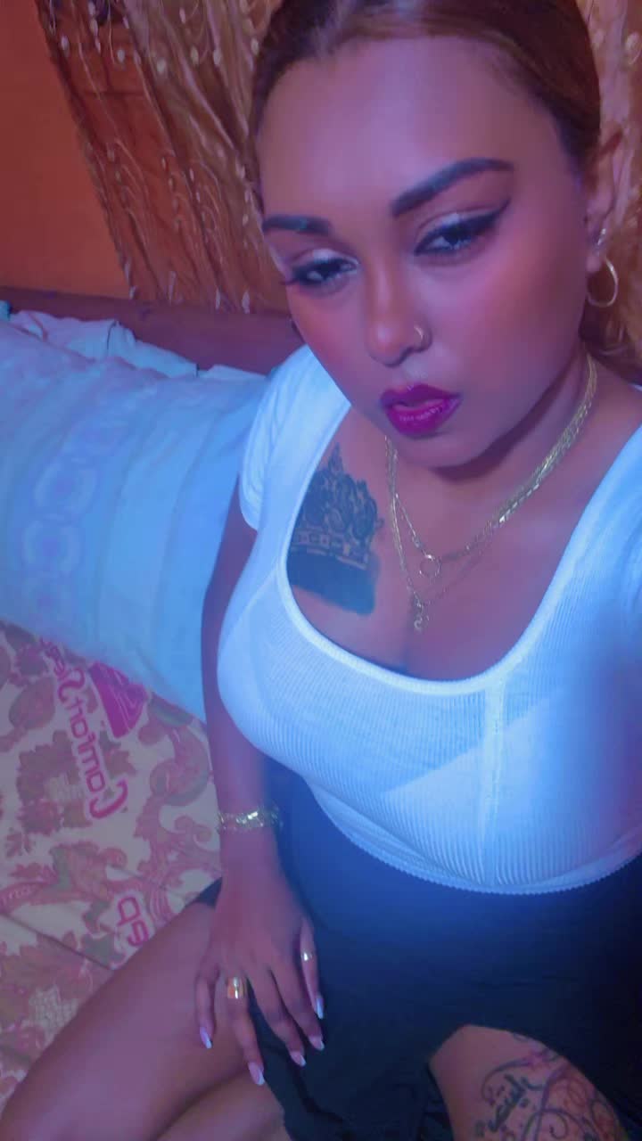 @👑SARAH♈️