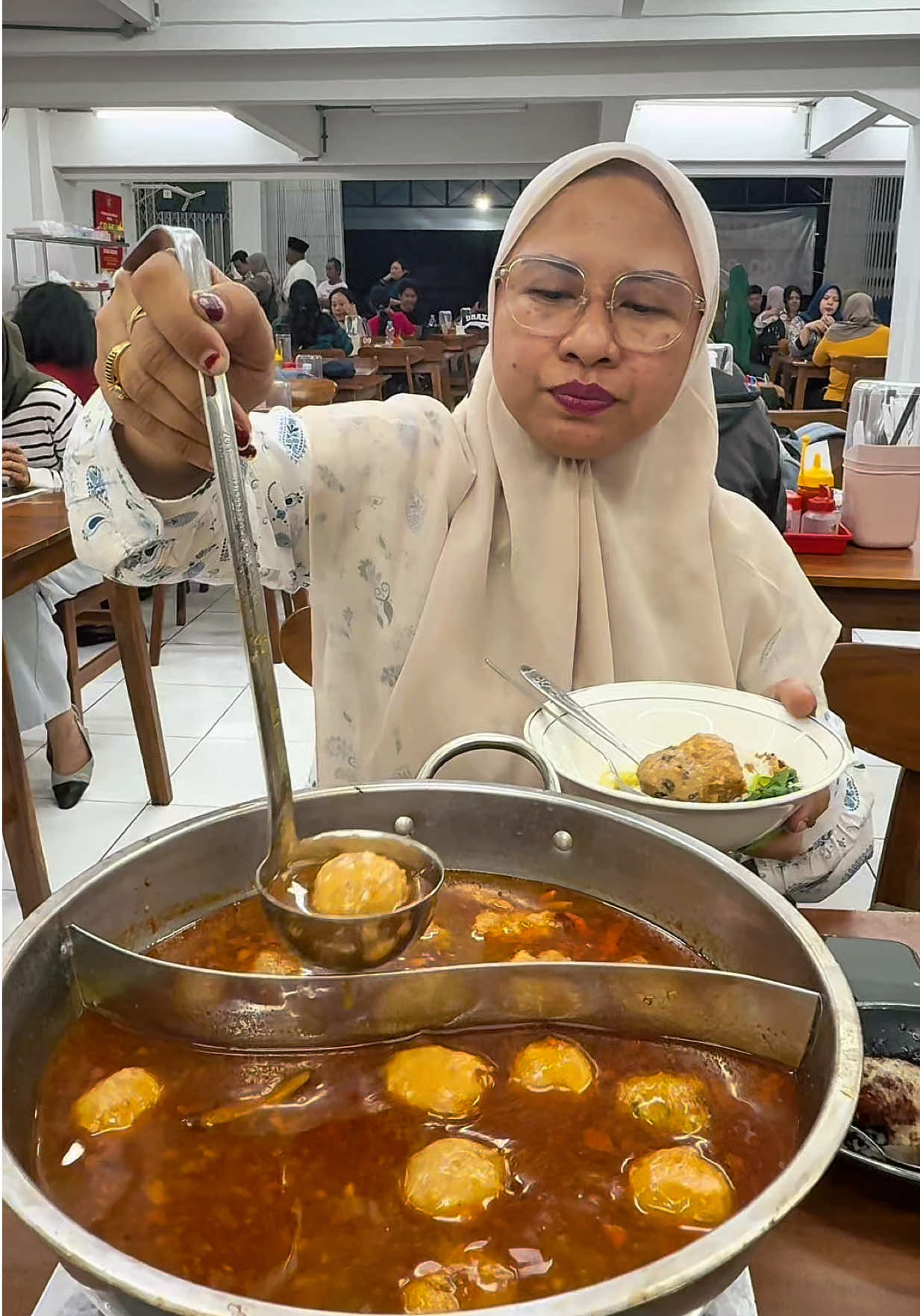 @jajan mbak sari