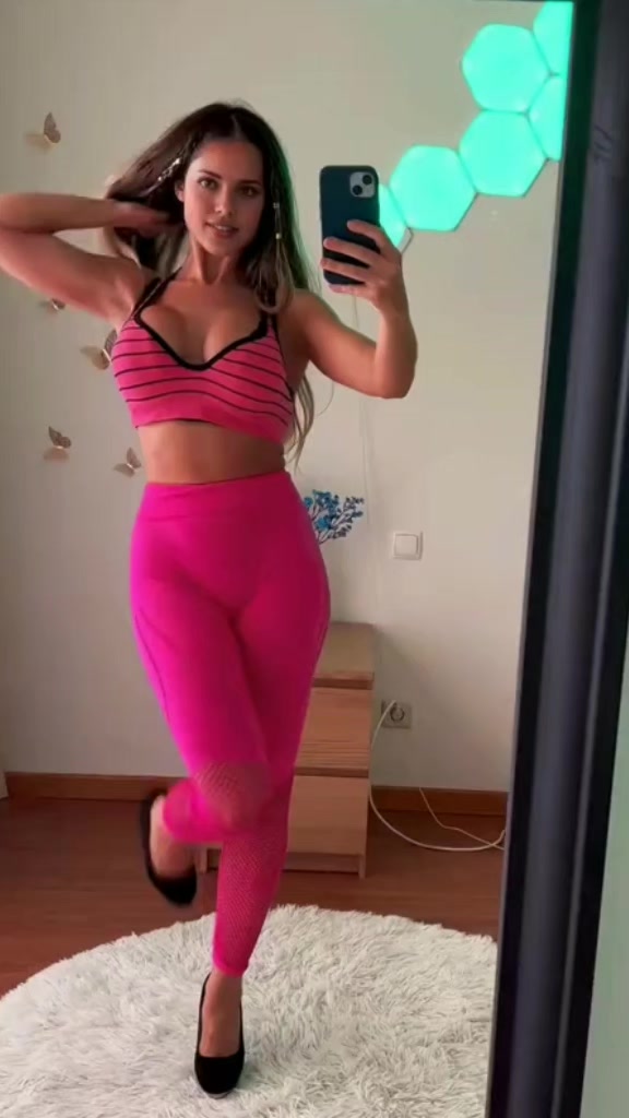 @Nina 🧡