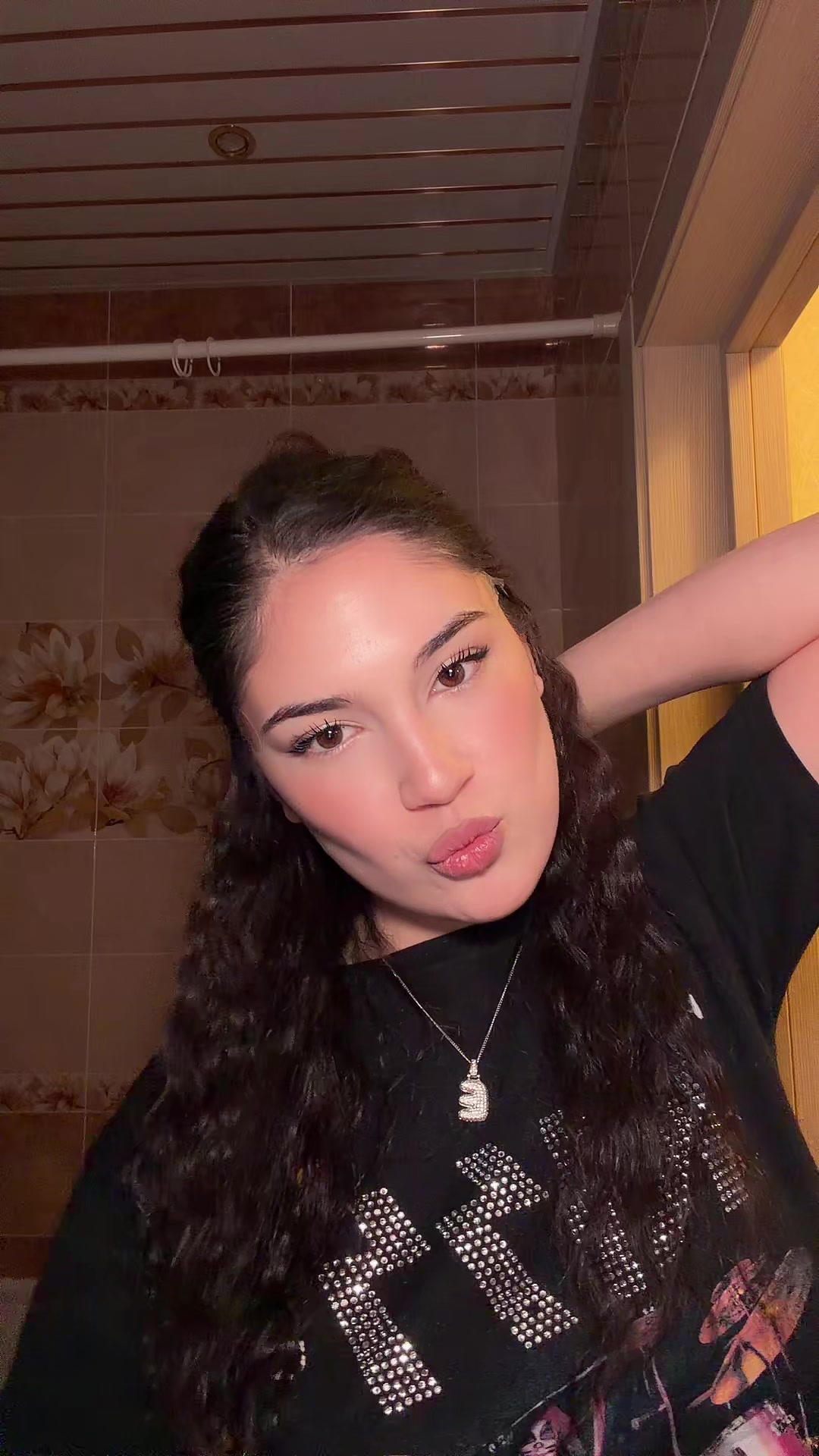 @ellamag
