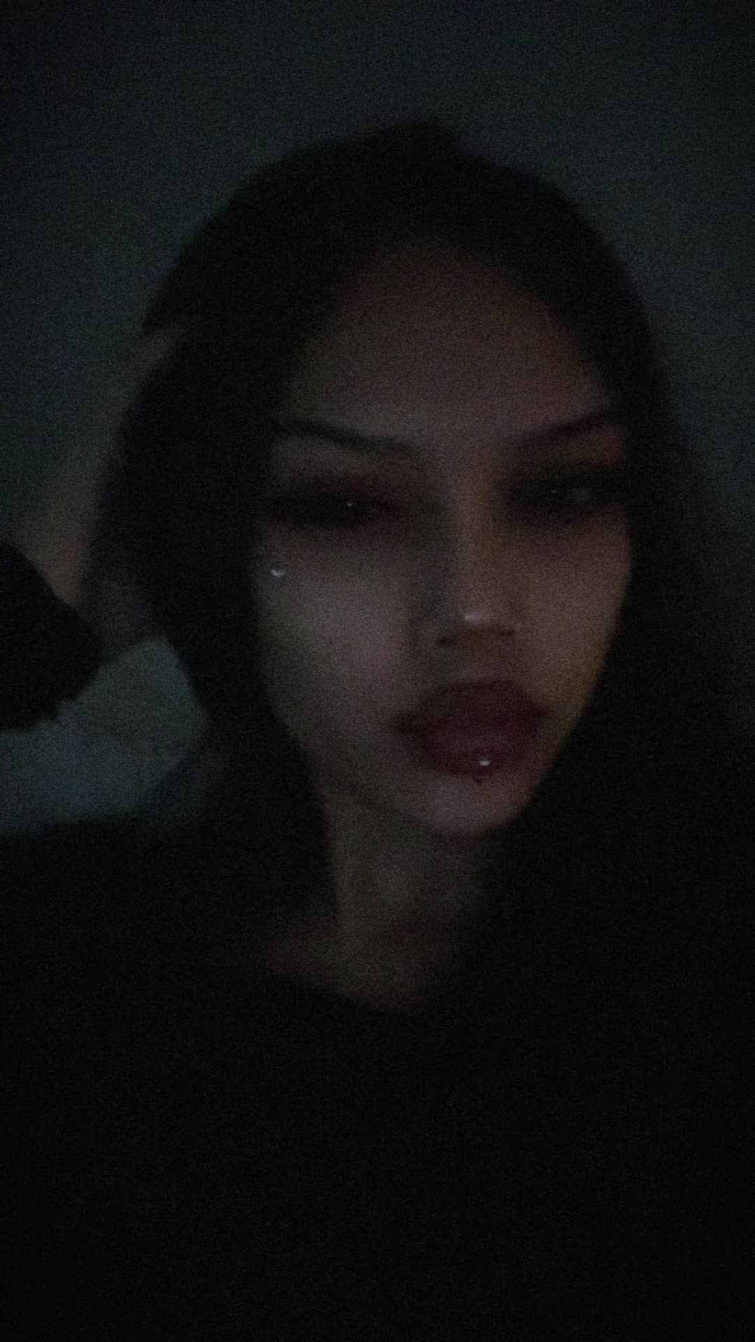@⃟