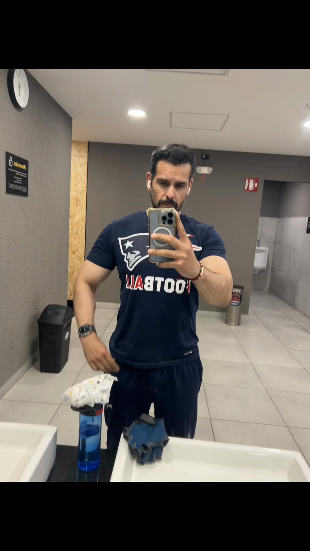 @yosoymickiboi