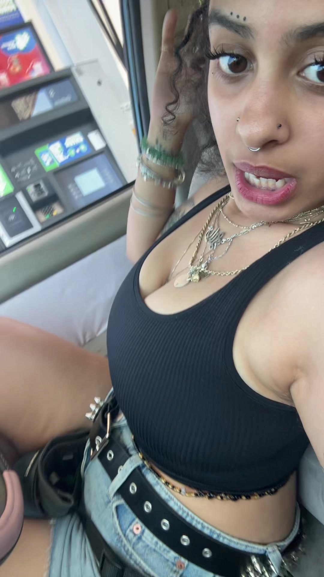 @LiLi