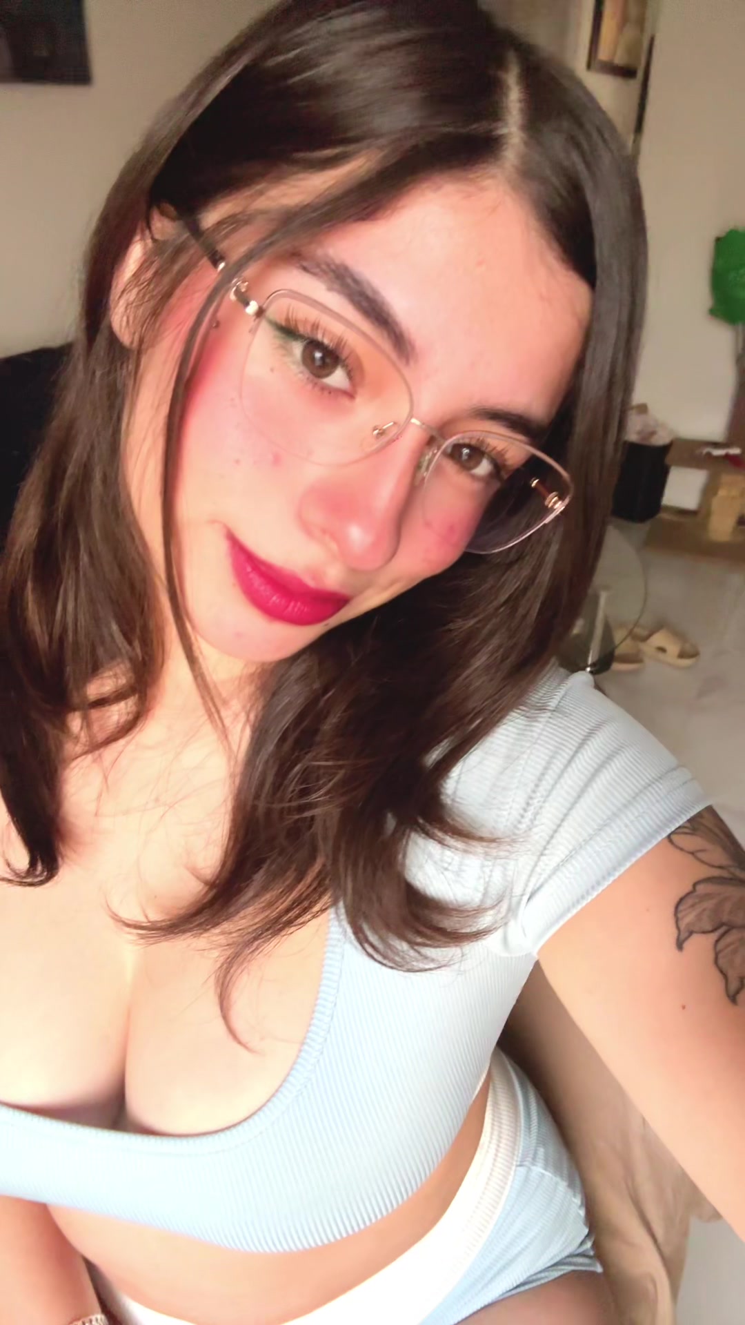 @zzzsarii__