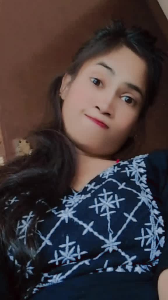 @BhojpuriyaQueen👑