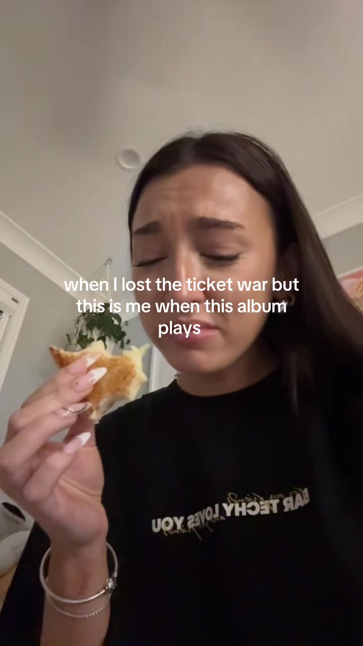 @ClaudiaPace