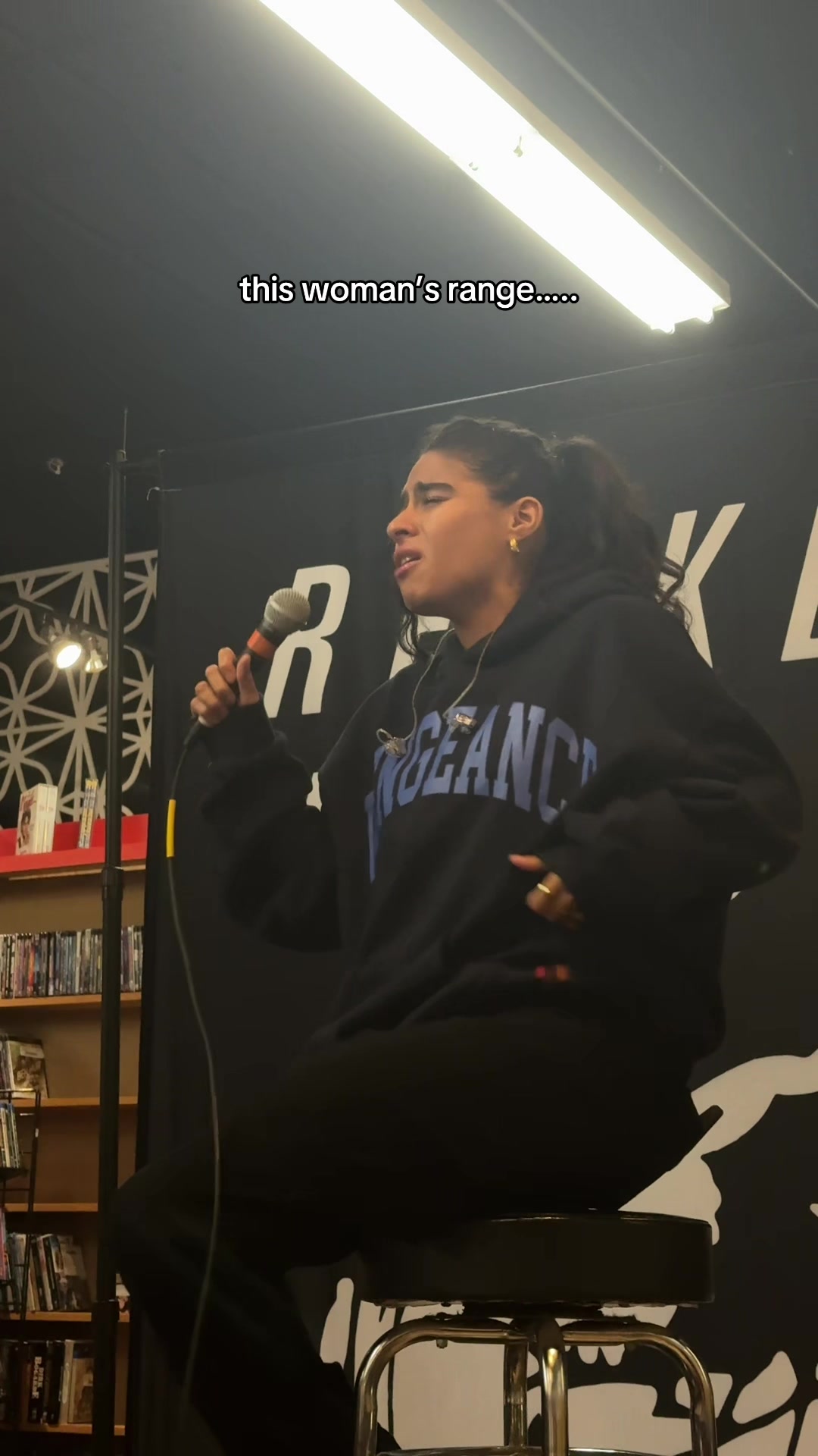 @Jessie Reyez fanpage