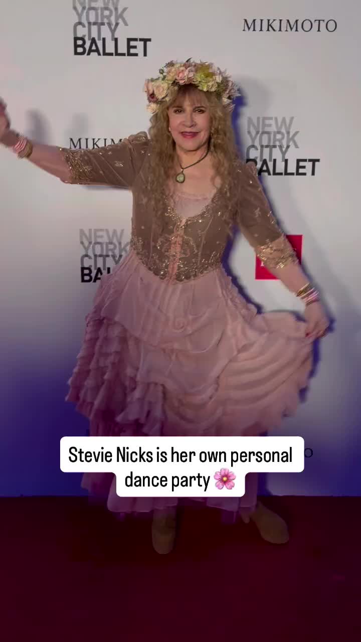 @HELLO! Canada Magazine