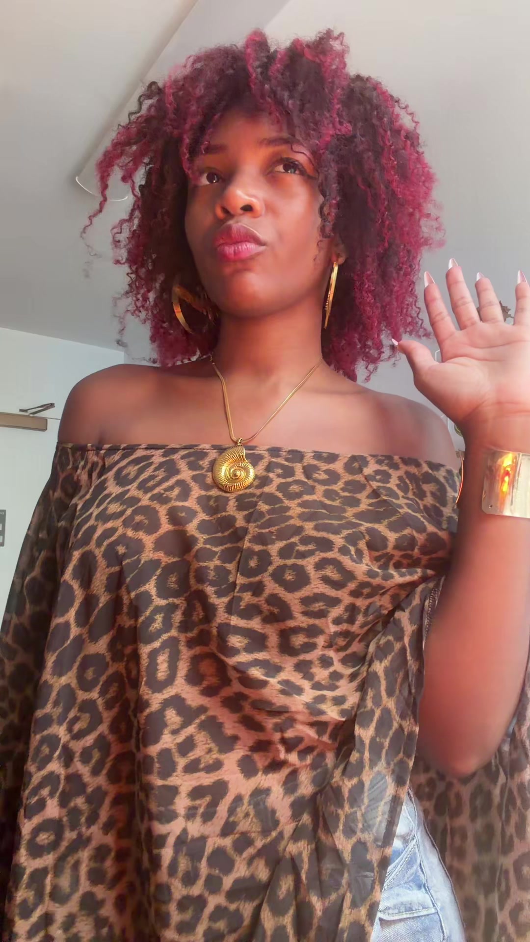 @thenylanunu