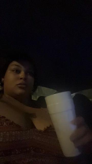 @Big Mama 🦋