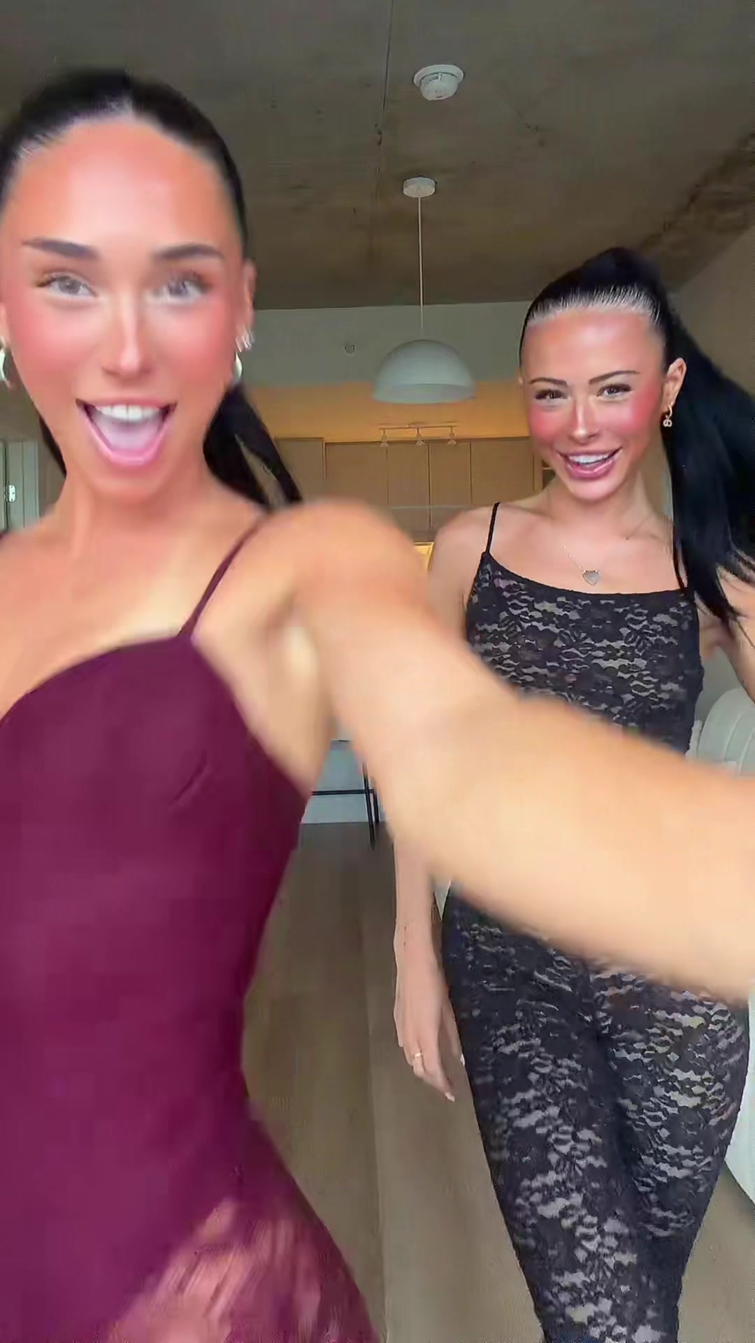 @naomielemire