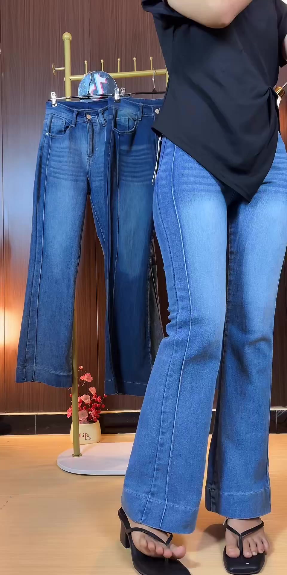 @VogueVibes17