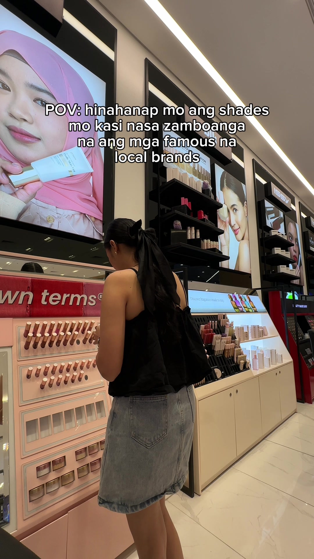 @gwen⋆˚𝜗𝜚˚⋆