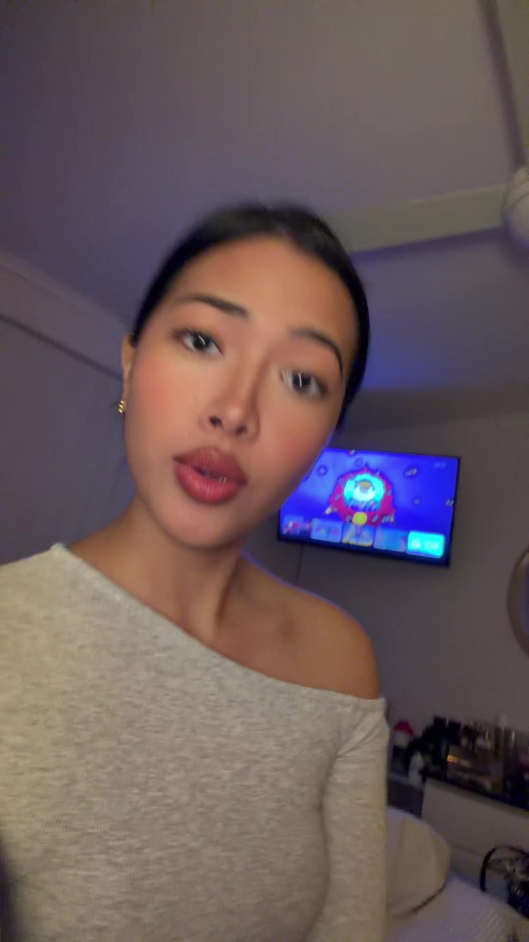 @Mellikay8 on IG