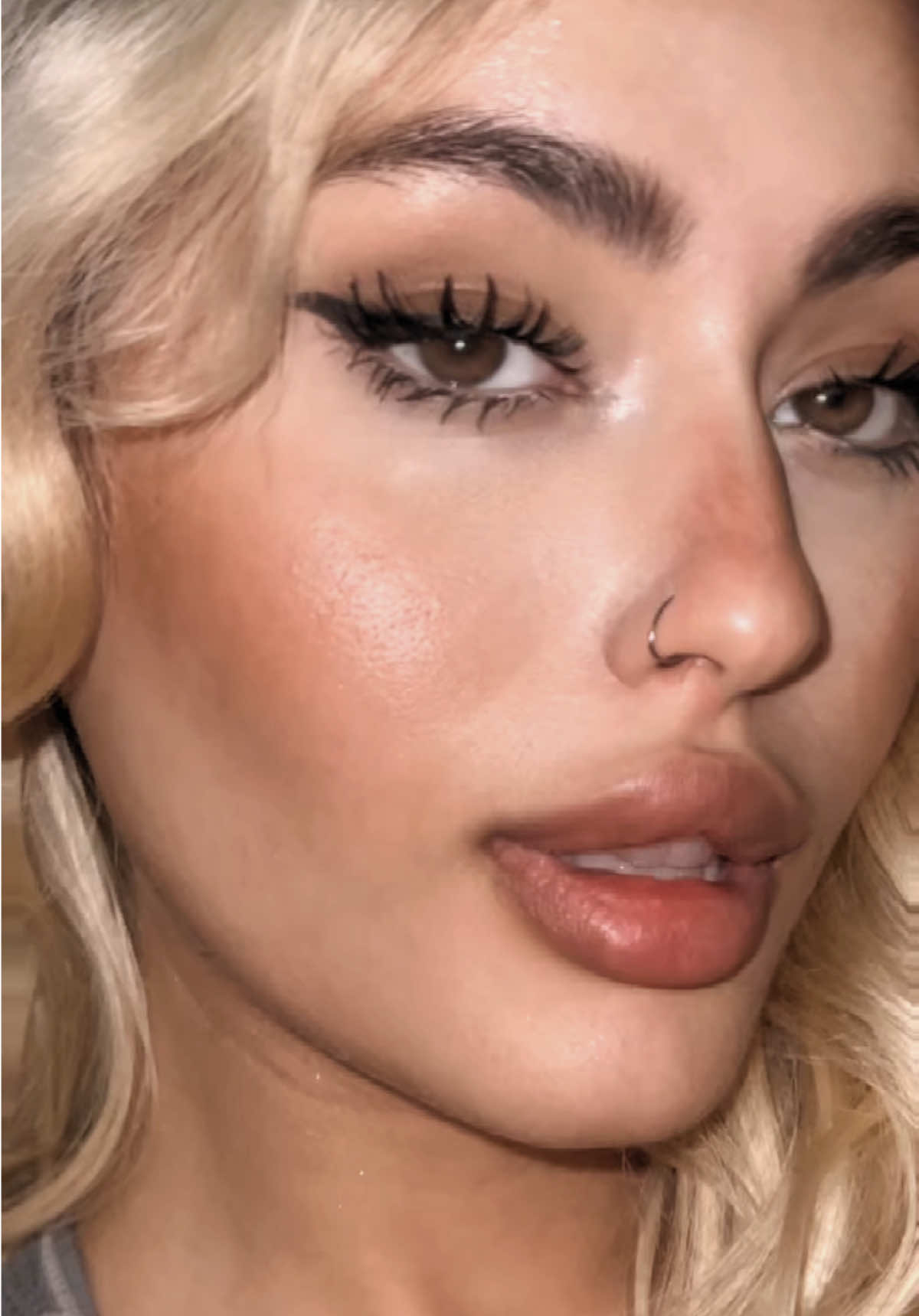 @rozhstorm