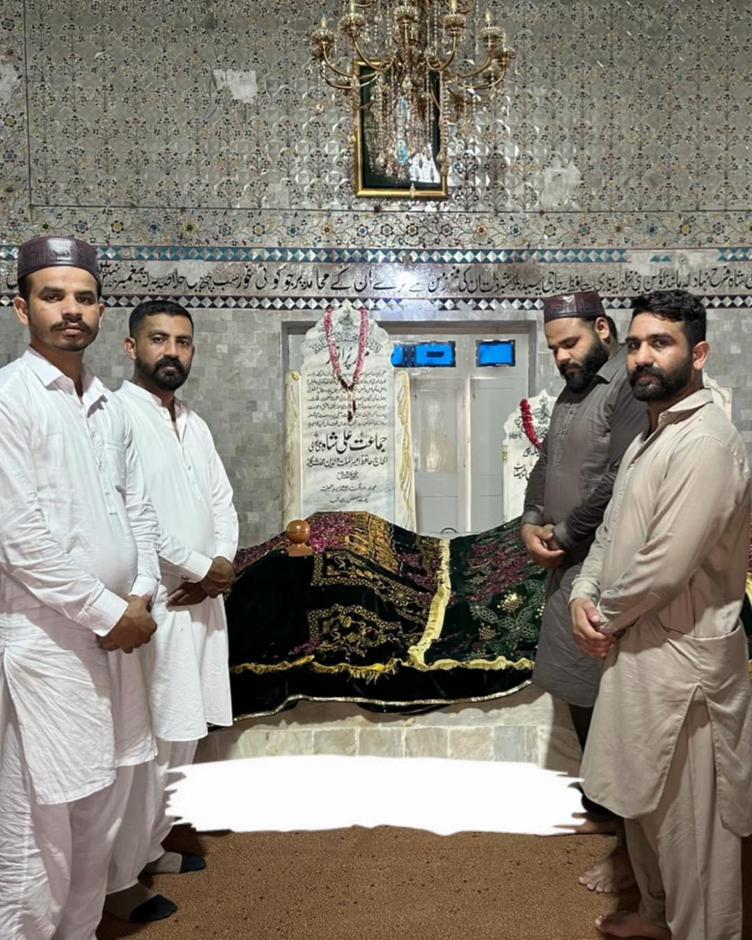 @بادشاہ🦁👑
