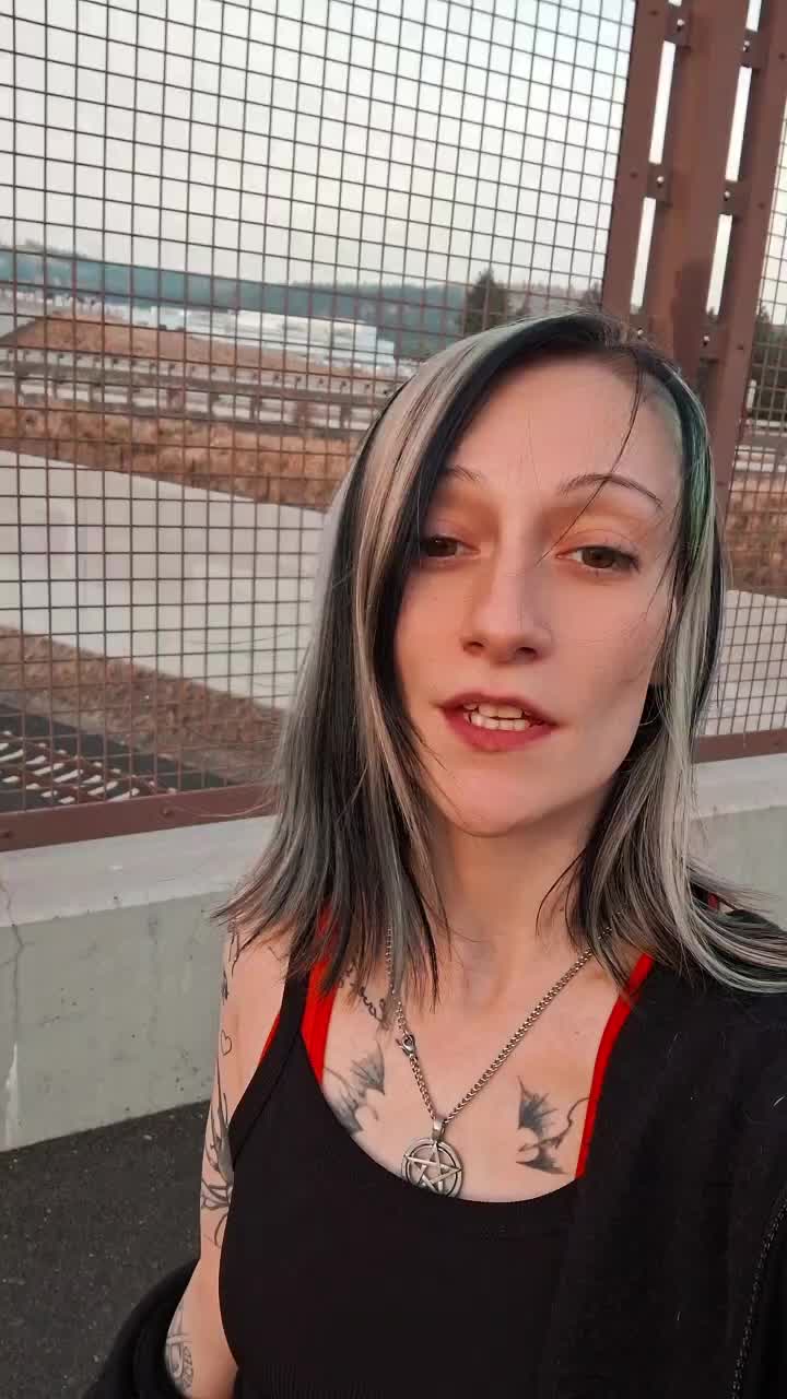 @Wrong_Bitch😈