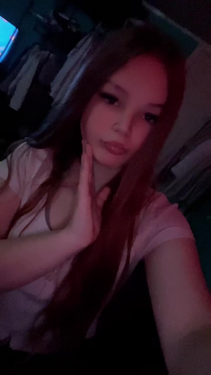 @Laylay
