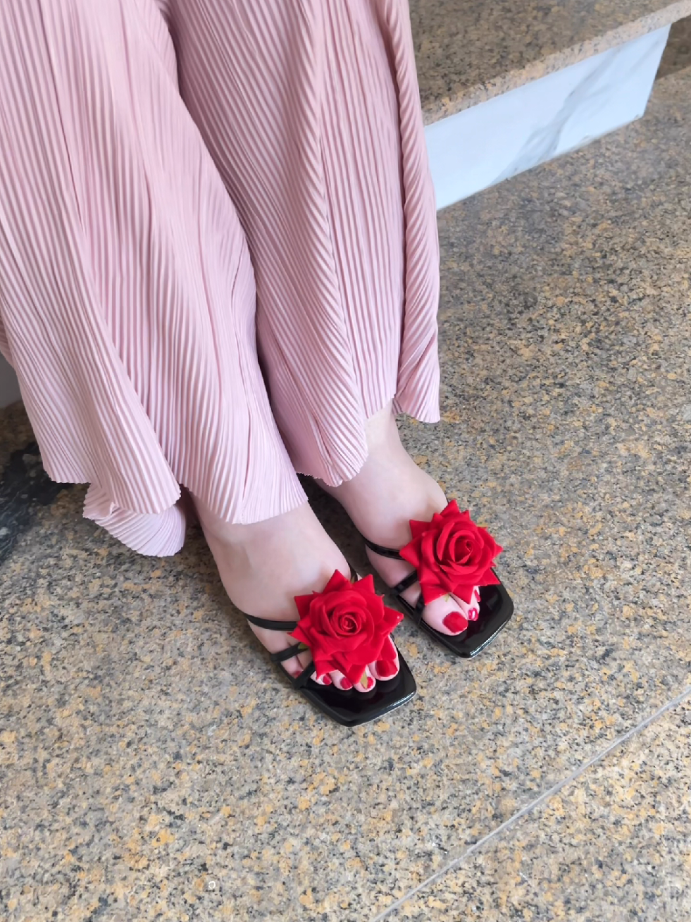 @Dot Shoe