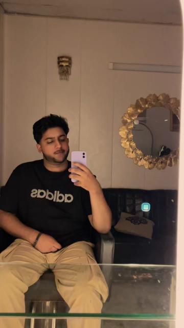 @Ｚａｖｉ😎🌚✨