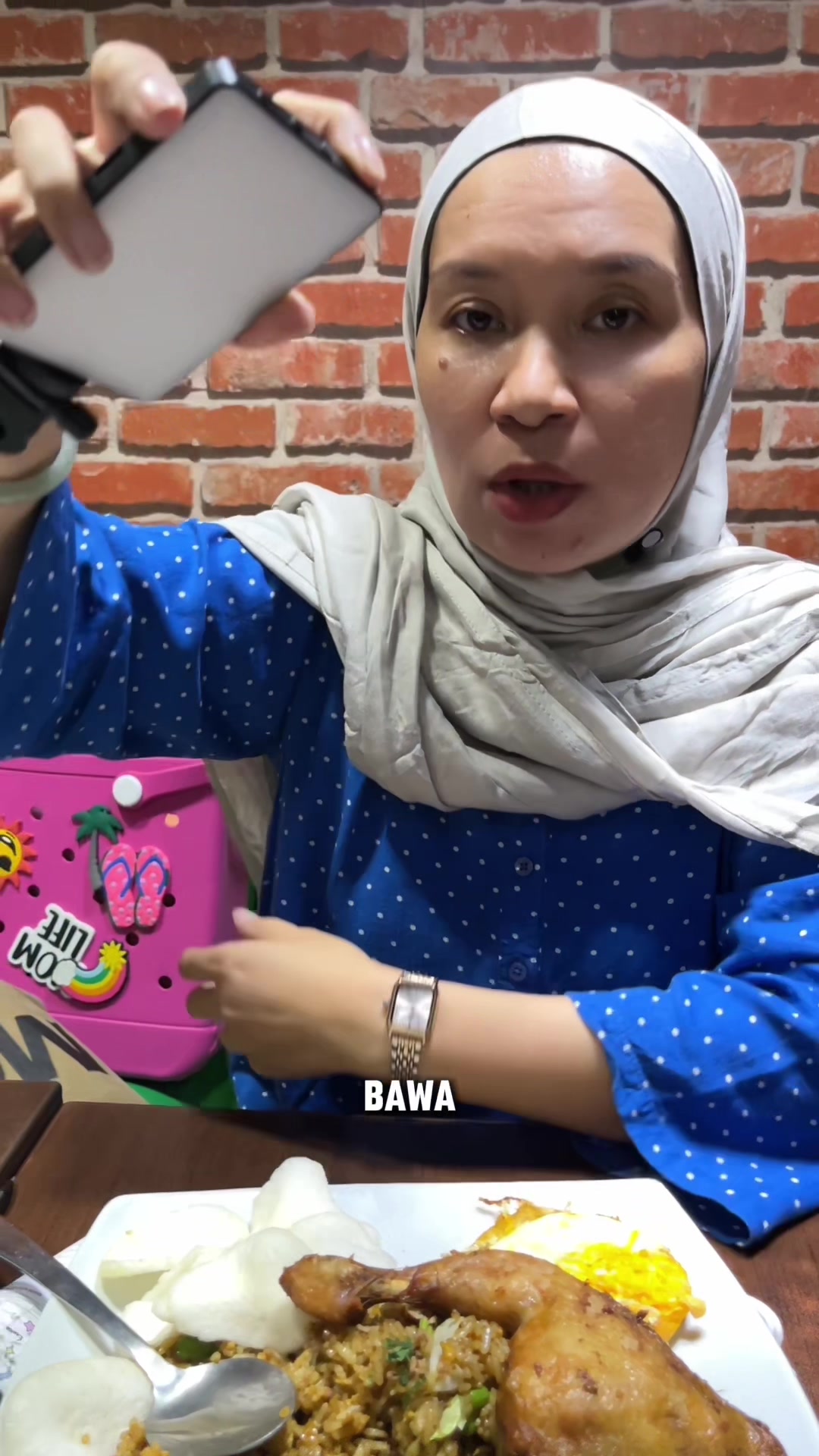 @LELI si paling TAS dan SANDAL