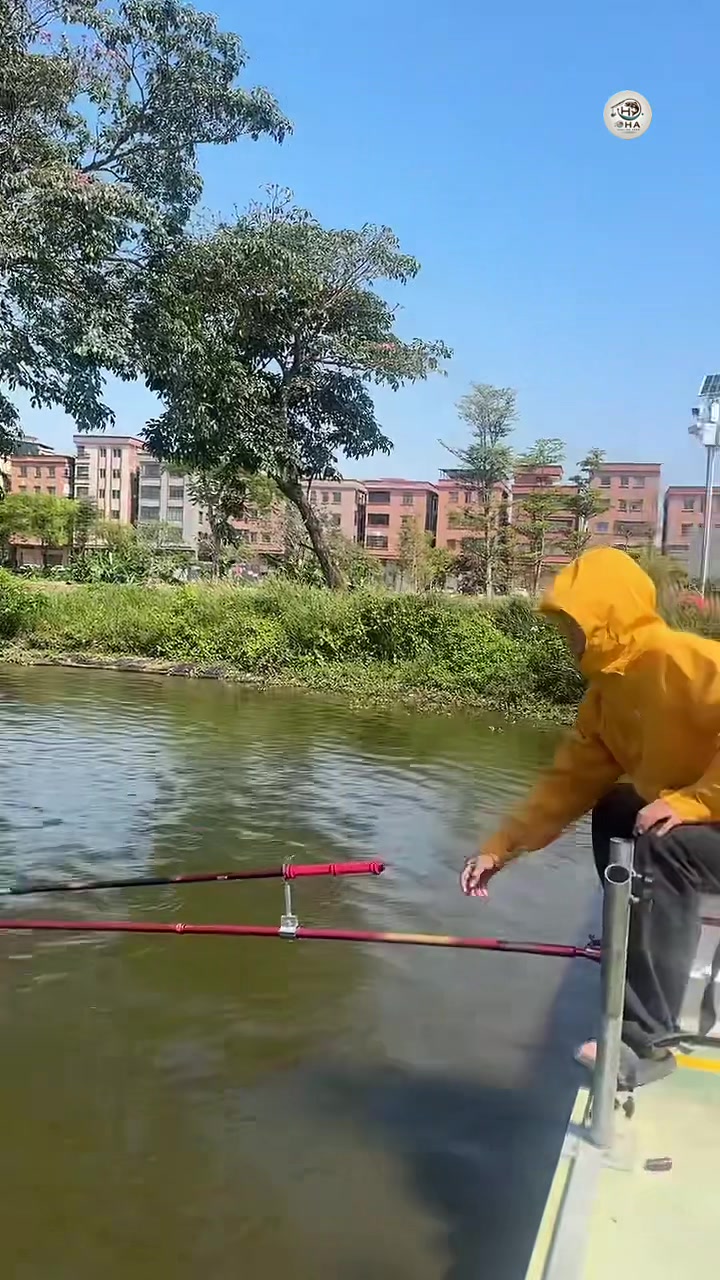 @H&agrave;