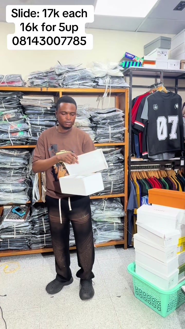 @BIGGEST TSHIRTWAREHOUSE IN IBD