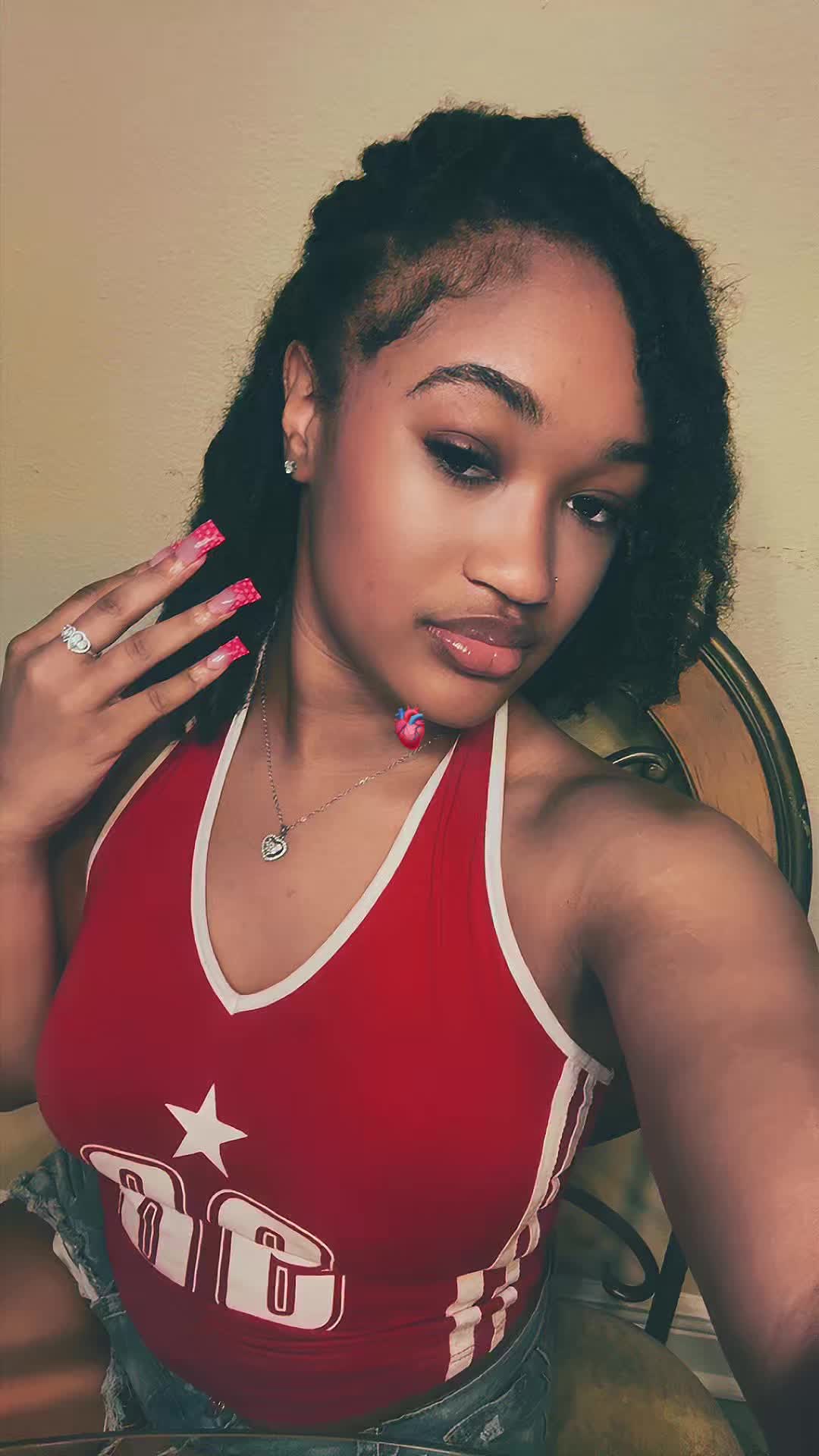 @Kay🍒✨️