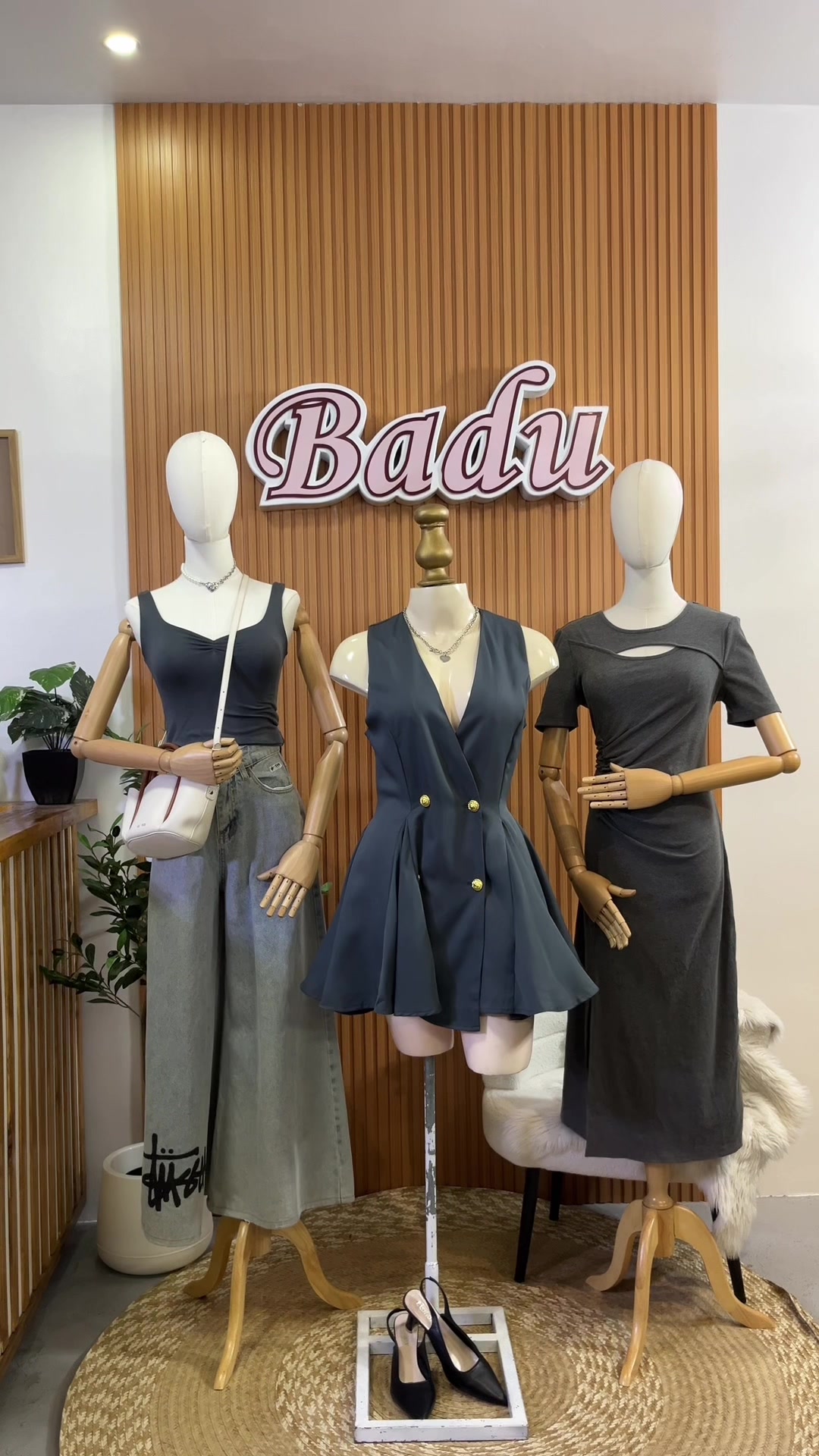 @By Badu Ko